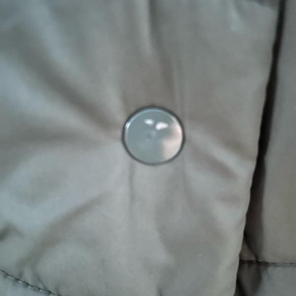 Mossimo Women’s Olive Green Puffer Coat w/ Multi-Way Collar - Picture 6 of 9